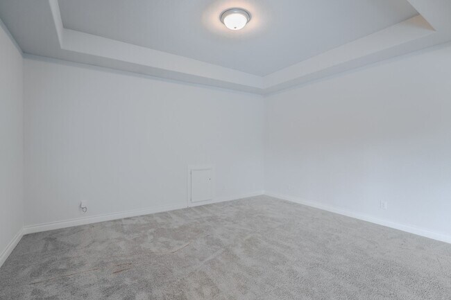 Building Photo - 17010 Harper's Way