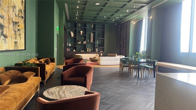 Building Photo - 11 NE 6th St