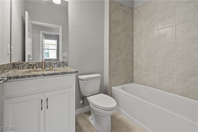 Building Photo - 4165 Bloomfield St