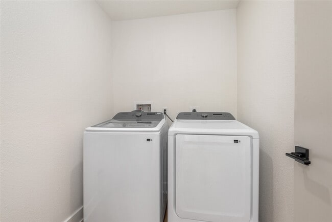 Building Photo - 12411 Ravens Mate Dr