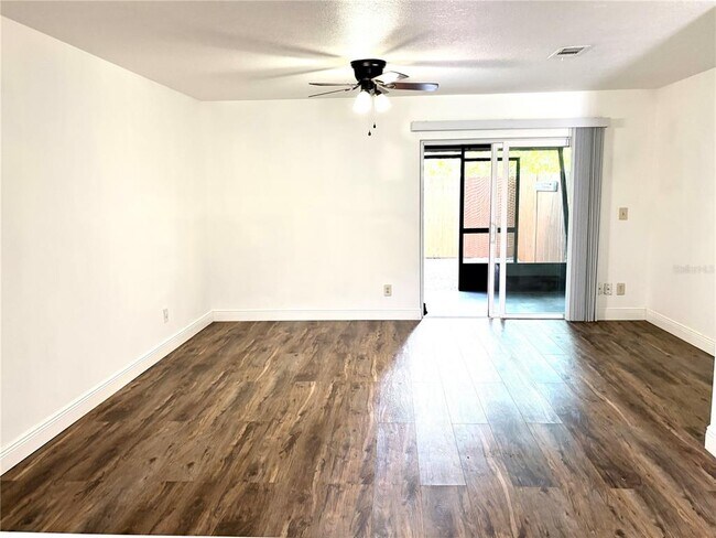 Building Photo - 4006 Cedar Limb Ct