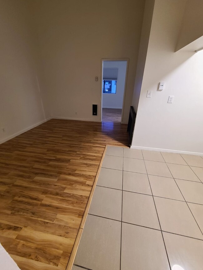 Building Photo - 20954 Bryant St