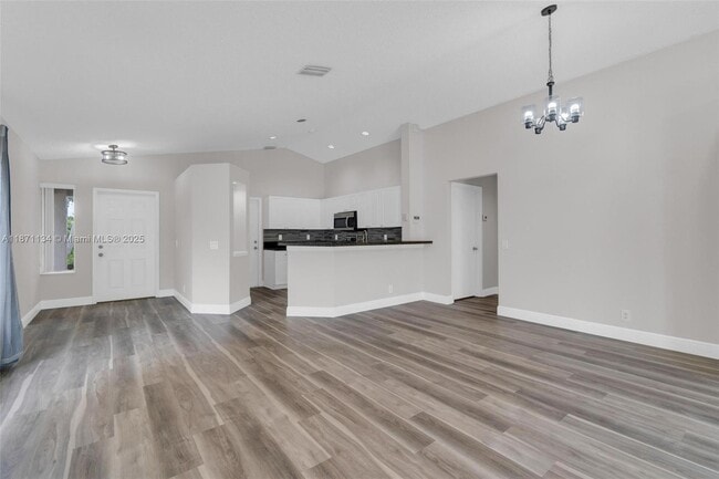 Building Photo - 1592 Salerno Cir