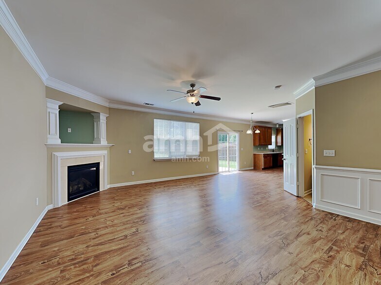 Building Photo - 104 Portland Falls Dr