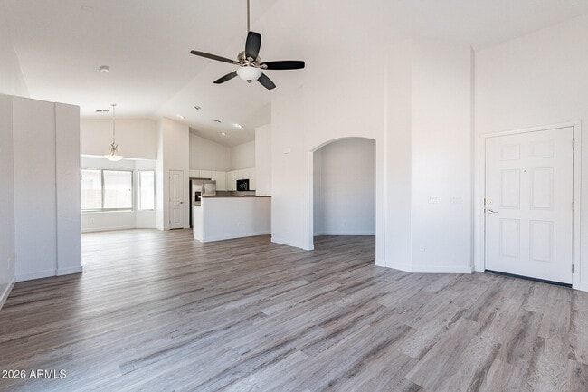 Building Photo - 24866 W Huntington Dr