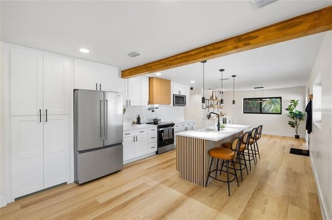 Building Photo - 4412 W Trilby Ave