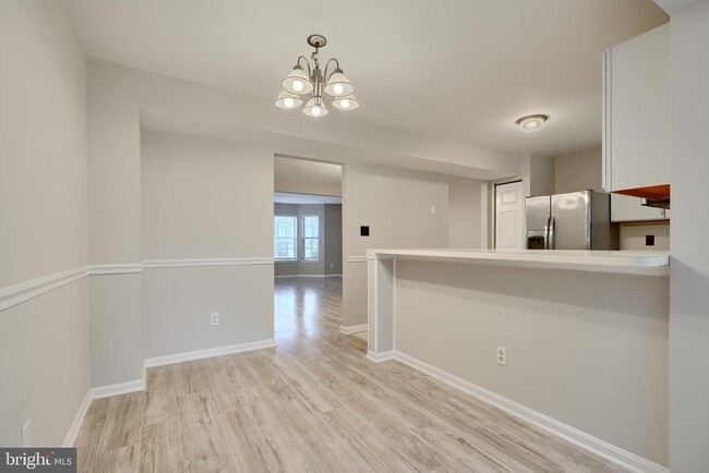 Building Photo - 733 Reedy Cir