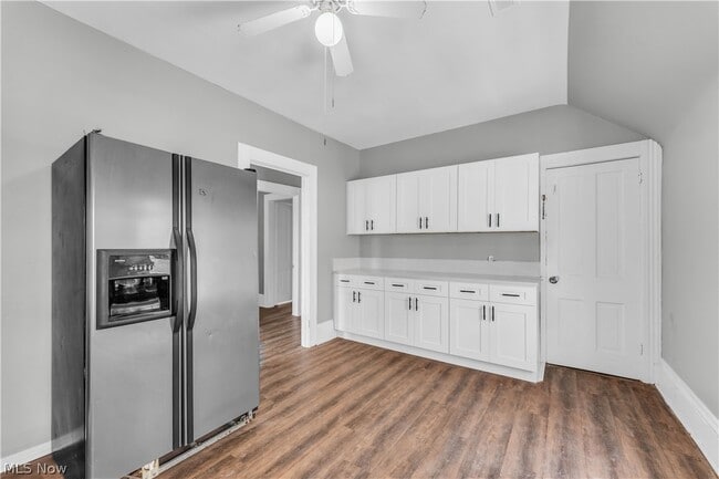 Building Photo - 3271 W 43rd St