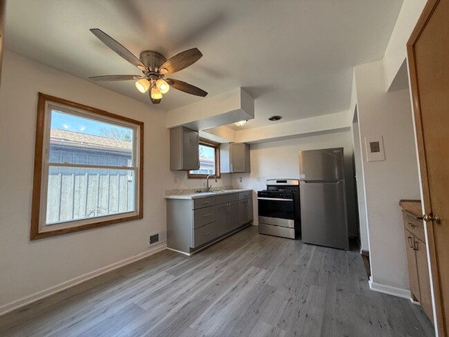 Building Photo - 4322n88tM