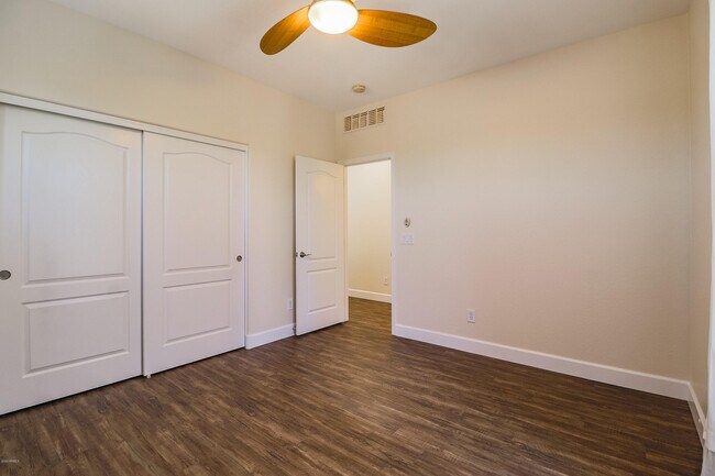 Building Photo - 3457 E Orchid Ln