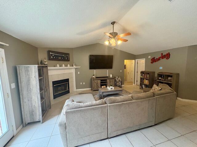 Building Photo - 1308 Jeffrine Dr