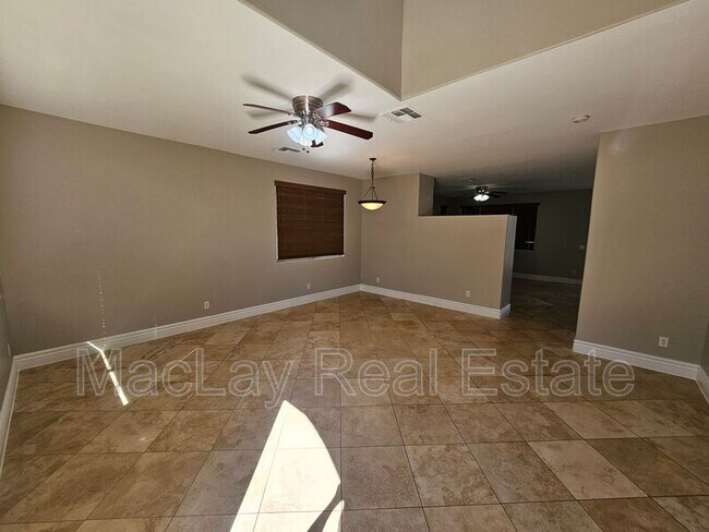 Building Photo - 3936 E Minton St