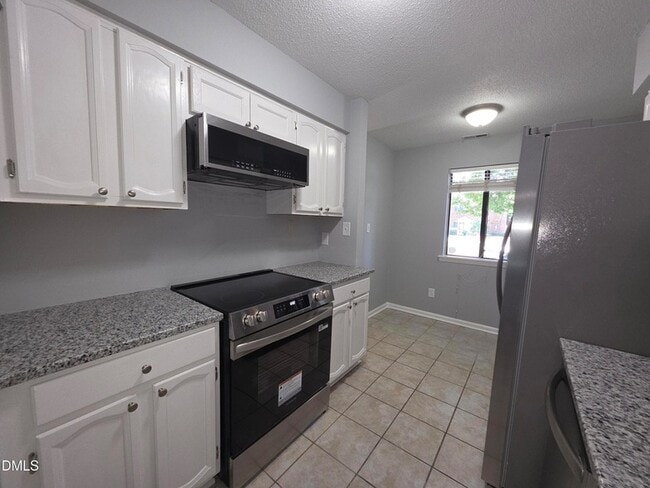 Building Photo - 5893 Shady Grove Cir