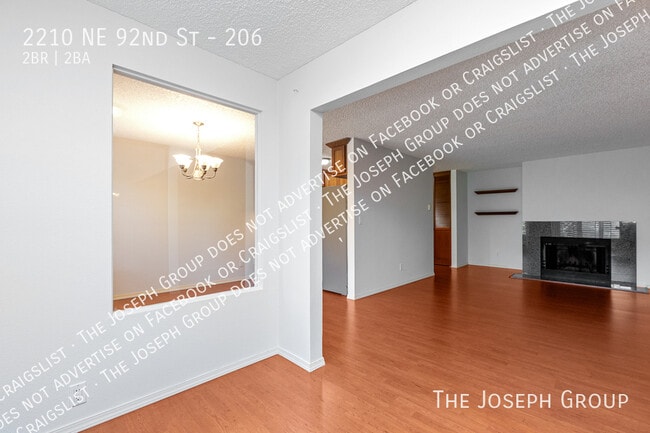 Building Photo - 2210 NE 92nd St