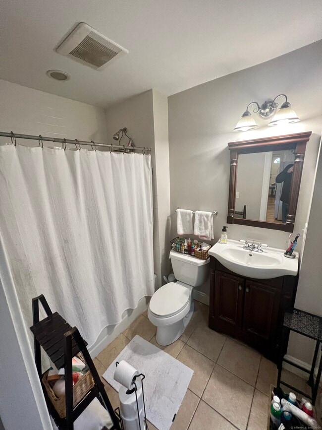 Building Photo - 30 Thorpe St