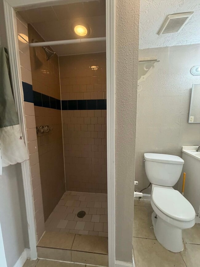 Building Photo - 5511 Avenue N 1/2 Rear