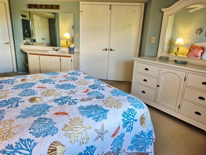 Building Photo - 19505 Quesada Ave