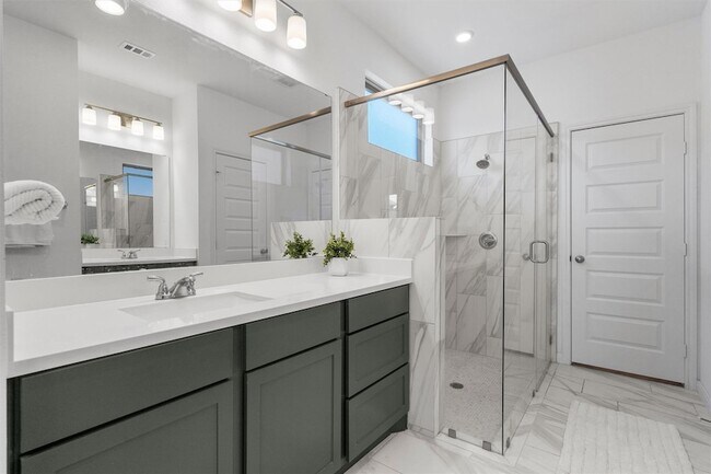 Building Photo - 338 Langhorne Bnd