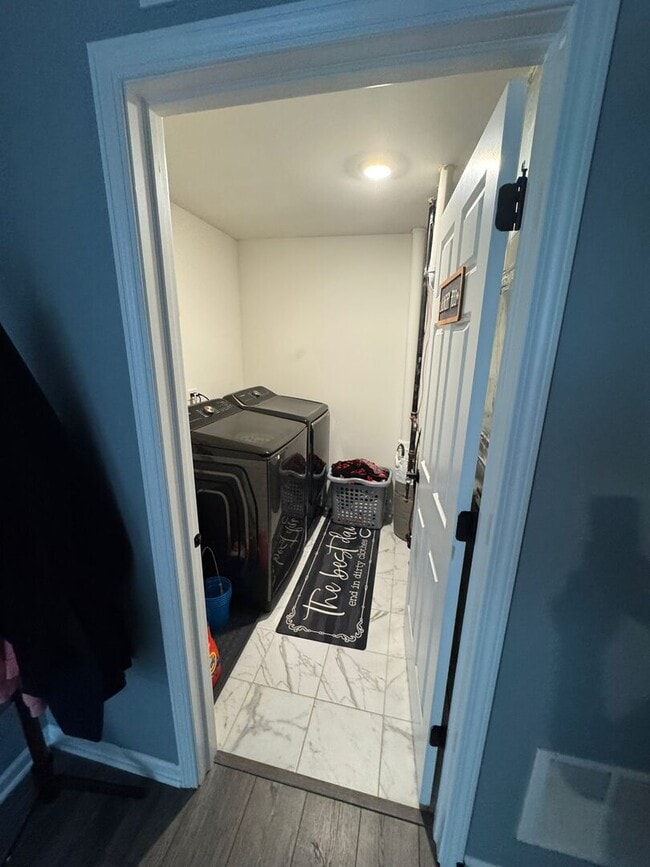 Building Photo - 12648 S Talbot Cir