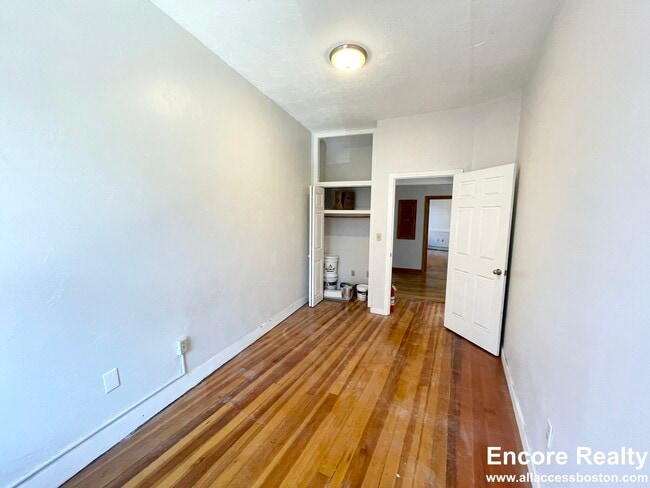 Building Photo - 259 North St