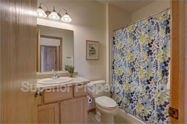 Building Photo - 238 Wind Stone Dr