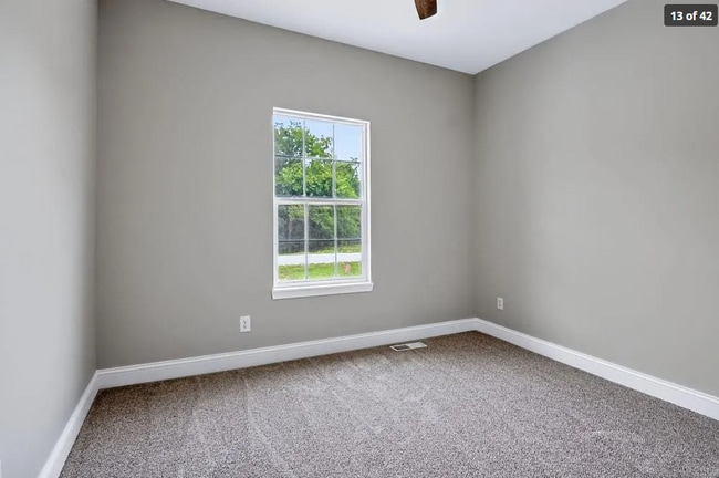 Building Photo - 50 SW 160 Rd