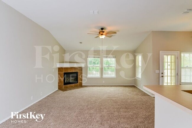 Building Photo - 13701 Laramie Hill
