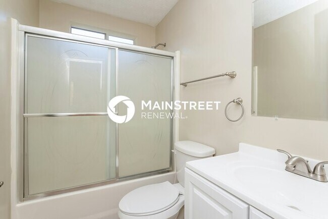 Building Photo - 3 Bedroom Pet-Friendly Home in Hampton, GA with Main Street Renewal