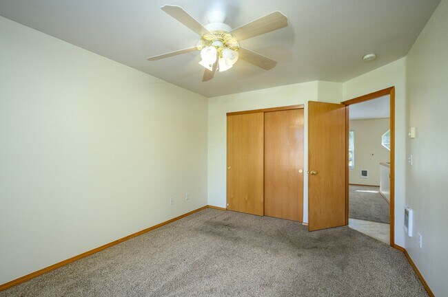 Building Photo - EDD1411