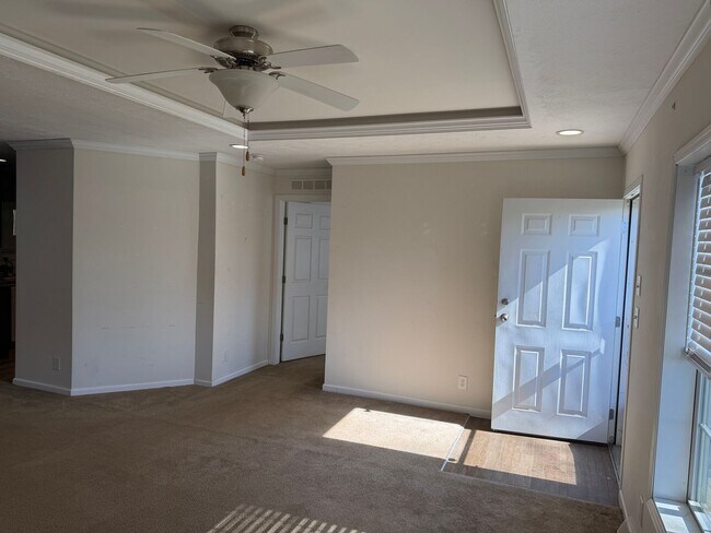 Building Photo - 5774 Glatfelters Station Rd