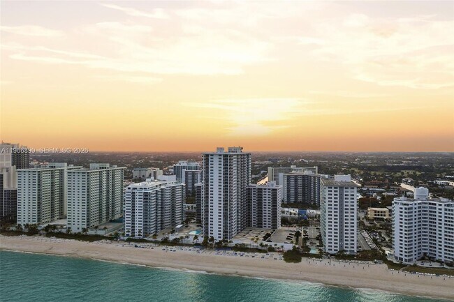 Building Photo - 3500 Galt Ocean Dr