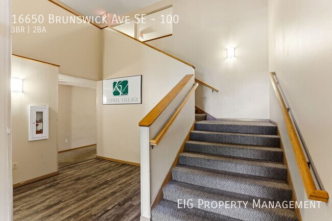 Building Photo - 16650 Brunswick Ave SE