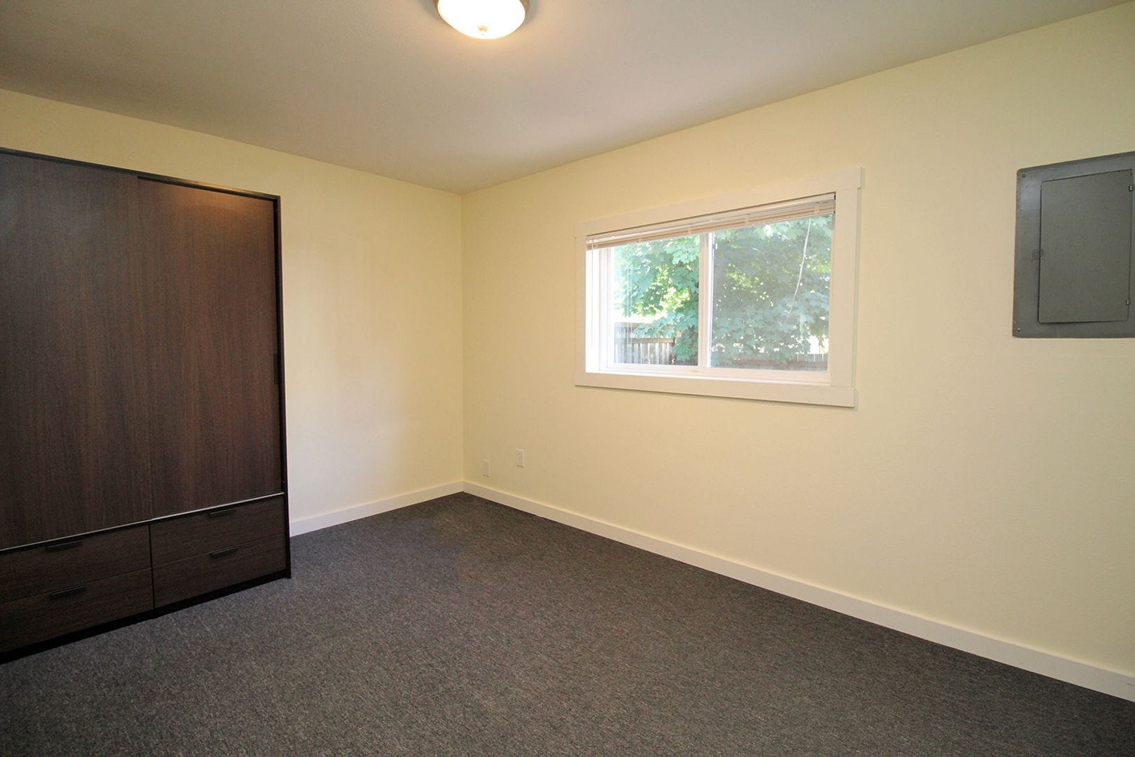 Building Photo - 6214 SE 51st Ave