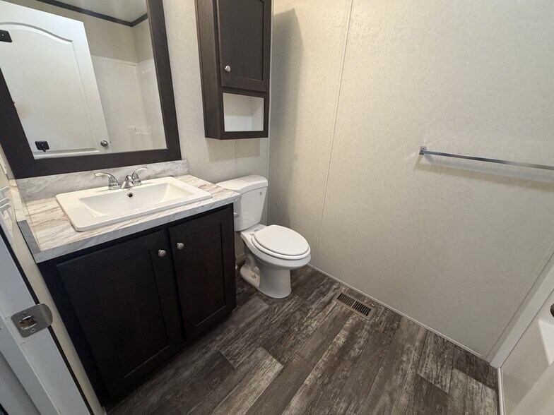 Building Photo - 38030 Pardo Dr