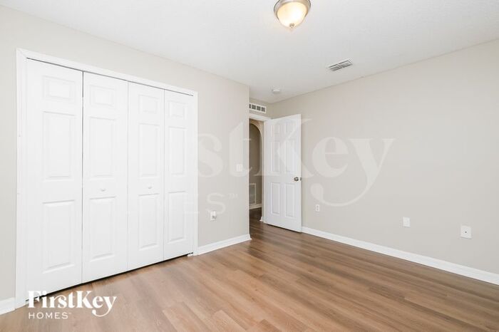 Building Photo - 1054 Brenton Leaf Dr