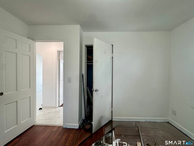 Building Photo - 41 Young Dixon Way