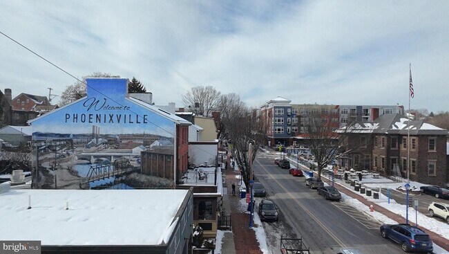 Building Photo - 134 Bridge St
