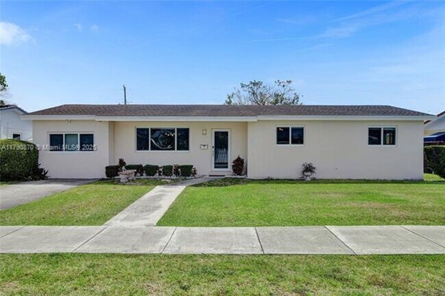 Primary Photo - 5811 SW 95th Ct