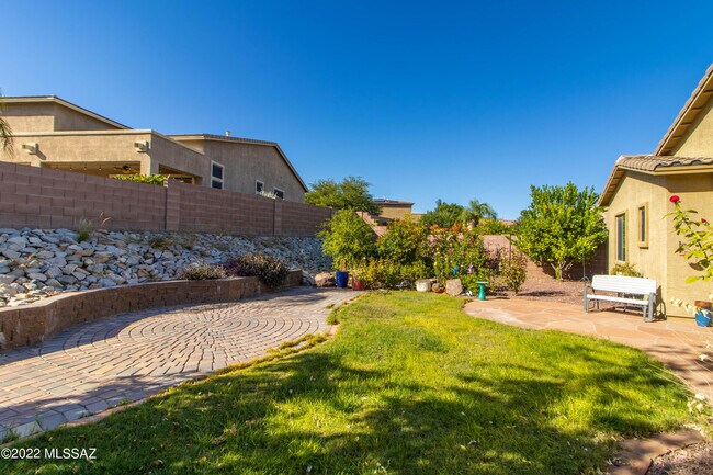 Building Photo - 11877 N Mesquite Hollow Dr