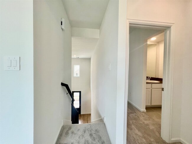 Building Photo - 17771 Misty Brk Ln