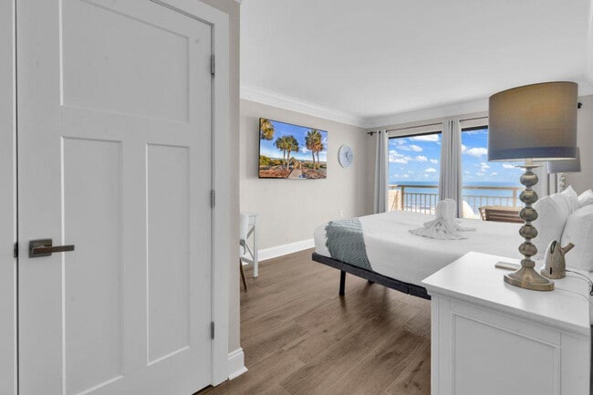 Building Photo - 2001 S Ocean Blvd