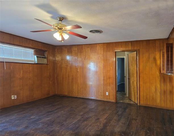 Building Photo - 8307 Bunche Dr