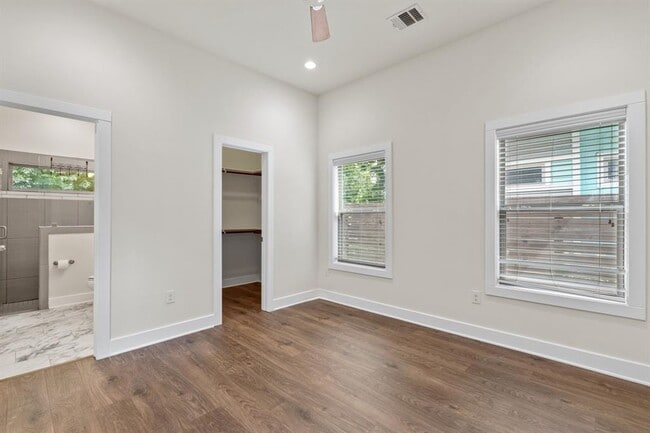 Building Photo - 720 Pedernales St