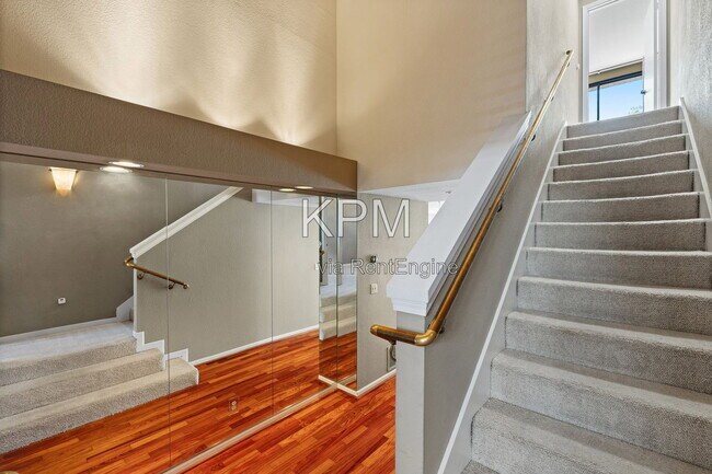 Building Photo - 6669 Embarcadero Dr