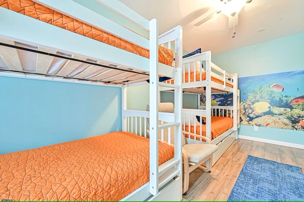 Building Photo - 518 W Brigantine Ave