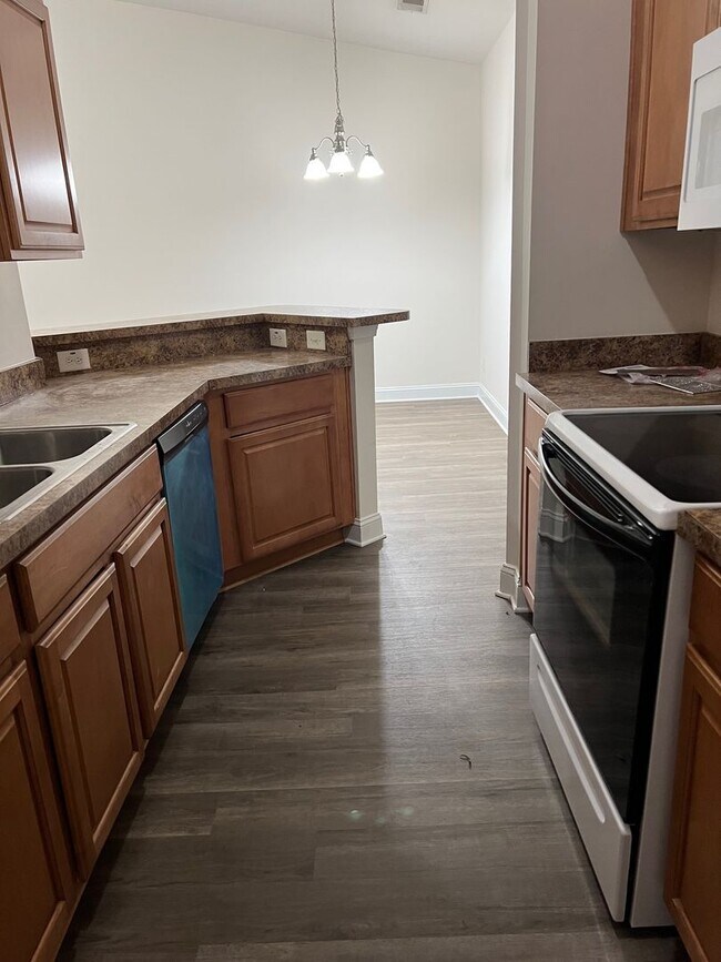 Building Photo - 3 Bed / 2 Bath Condo for Rent at Preserve at St. James