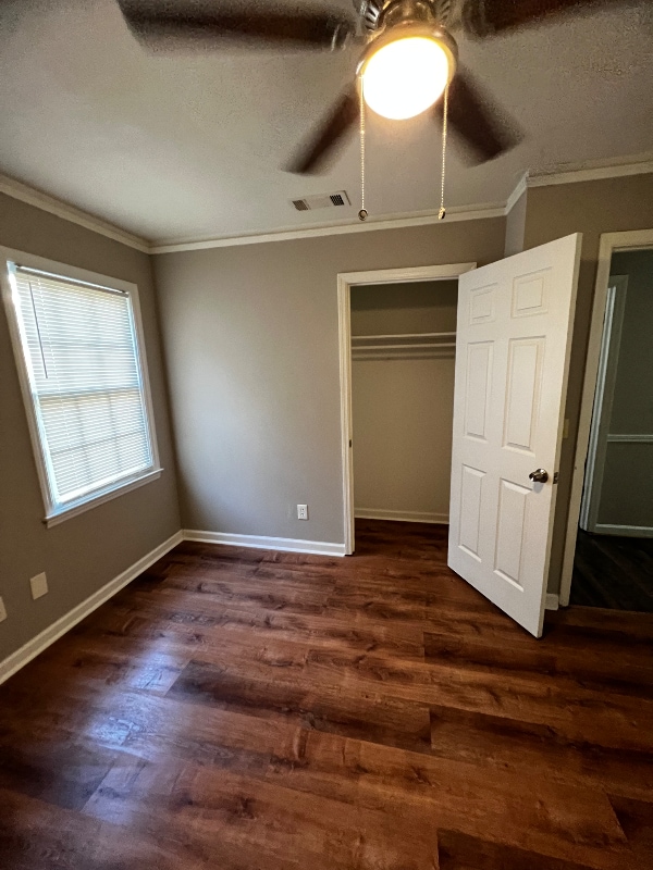Building Photo - 4475 Pyburn St