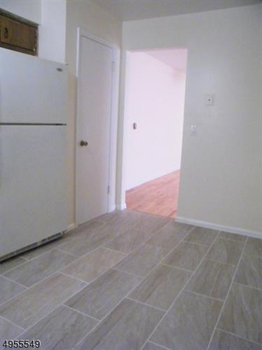 Building Photo - 65 Wolf Pl