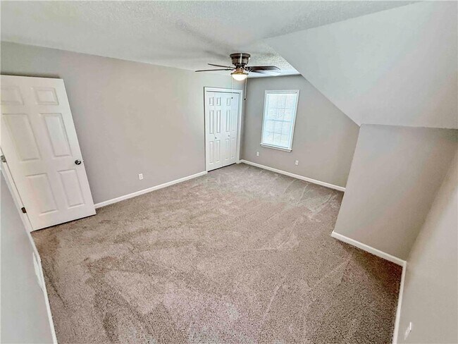 Building Photo - 6403 Ivey Terrace Dr SE