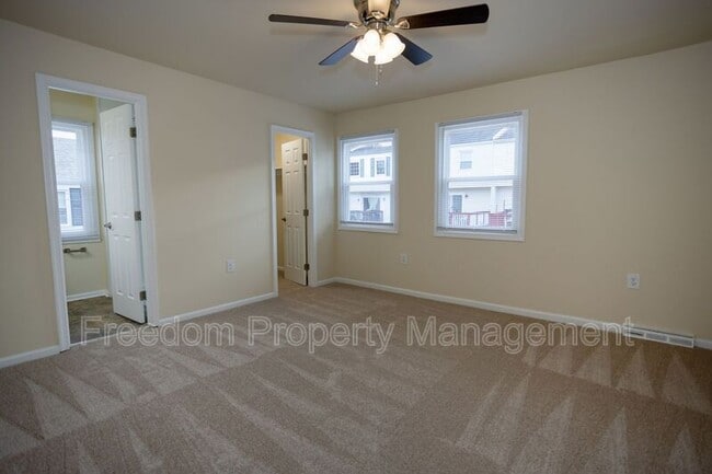 Building Photo - 8343 Irongate Way